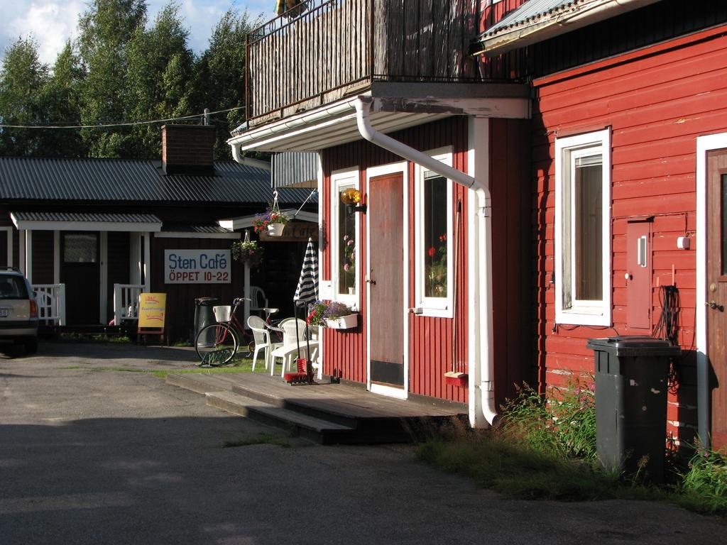 Stuga Vid Hedenaesets Stencafe Zewnętrze zdjęcie